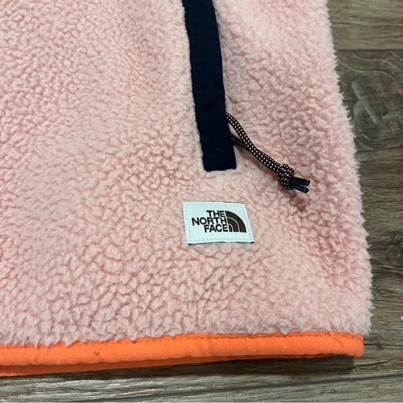 The North Face Women's Cragmont Coral Sunrise and Pink Button Up Fleece Jacket M - Picture 4 of 16